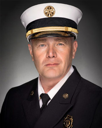 Professional headshot photo of Jim Davis